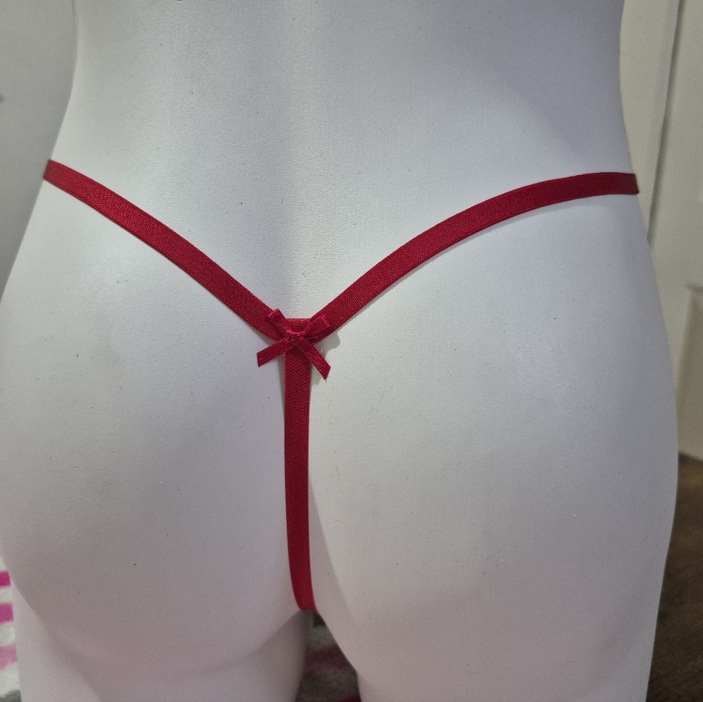 Victoria's Secret V-string Panty - Picture 3 of 6